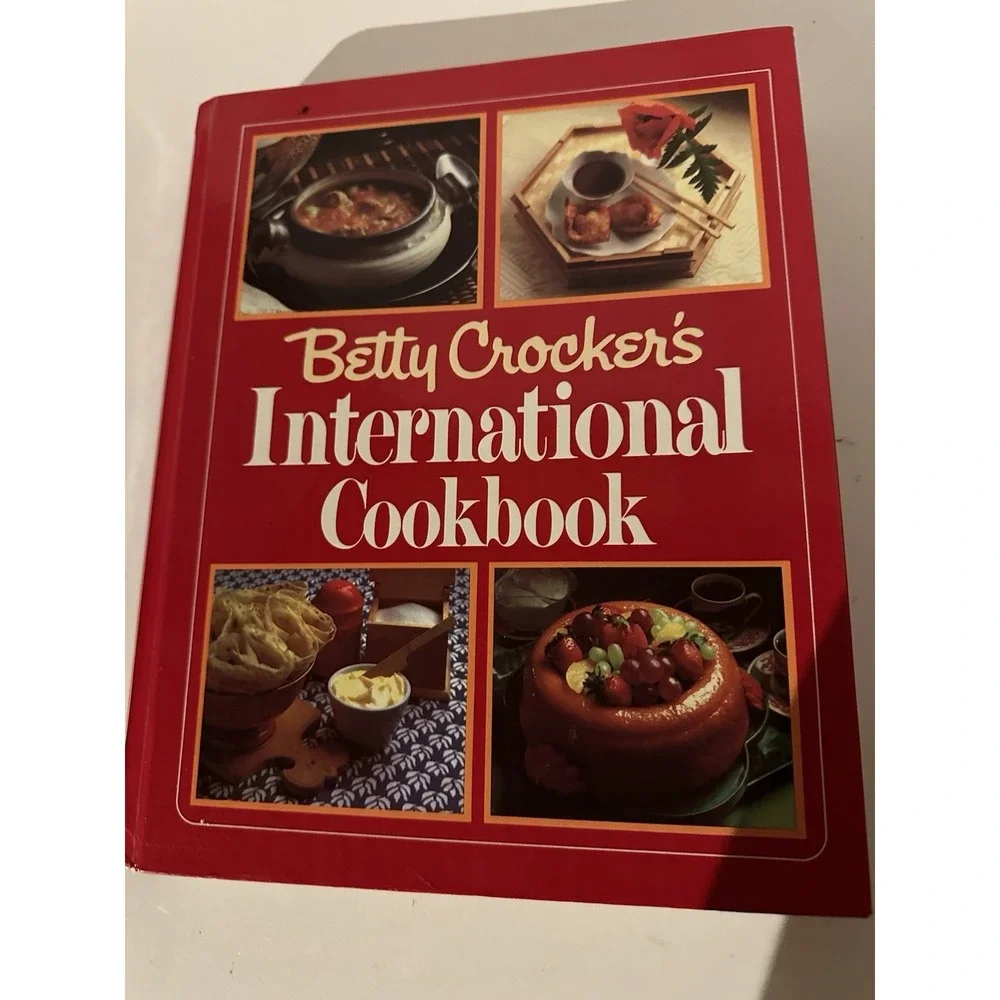 Betty Crocker's International Cookbook HC by General Mills Random House 1980 VTG